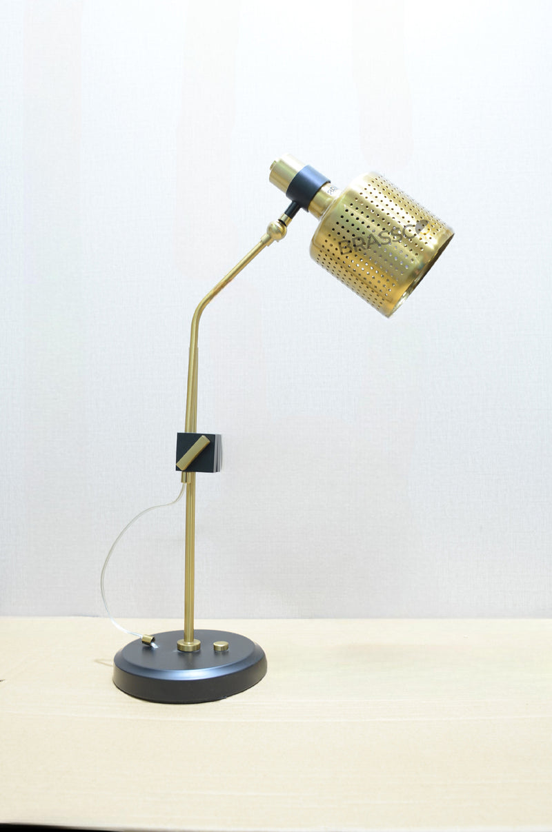 BRC` FC72 MODERN STUDY  (Table Lamp)(Single)